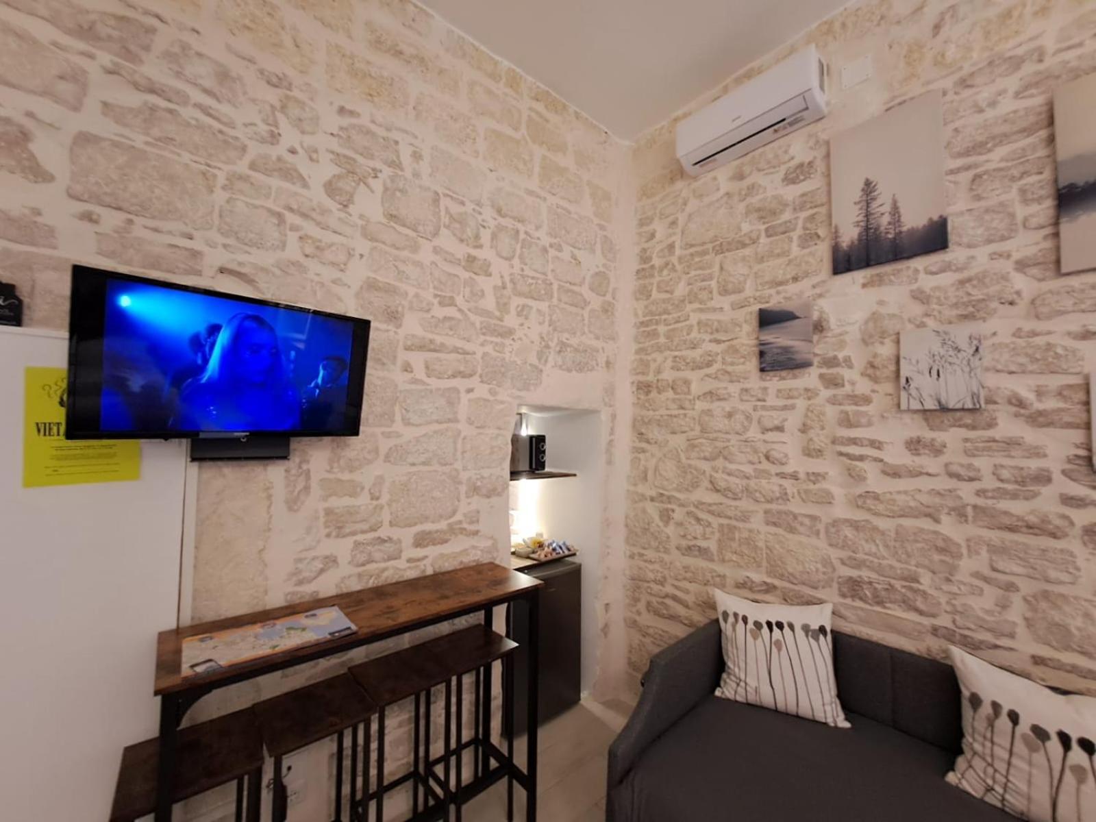 Ferienwohnung Maison Divino Trani Exterior foto